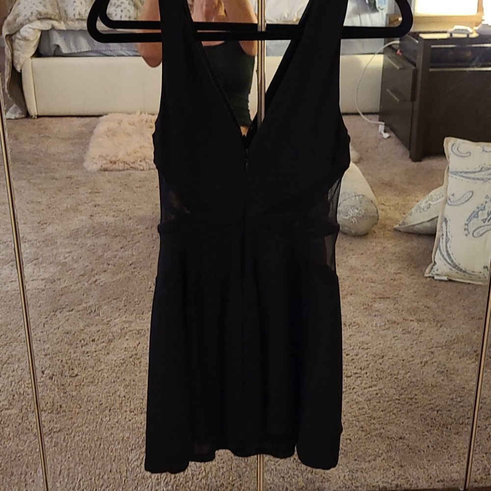 Dress - Picture 2 of 6